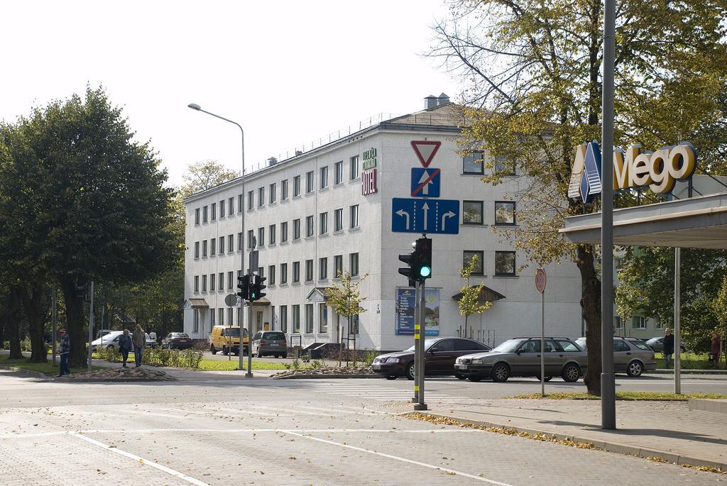 Dzintarjura Hotel Ventspils Exterior photo